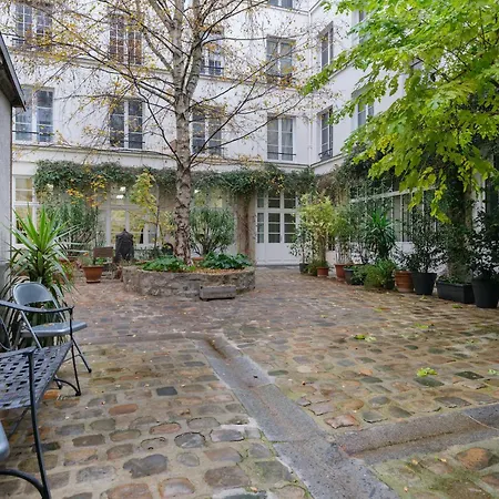 Apartment Marais Bouquet *